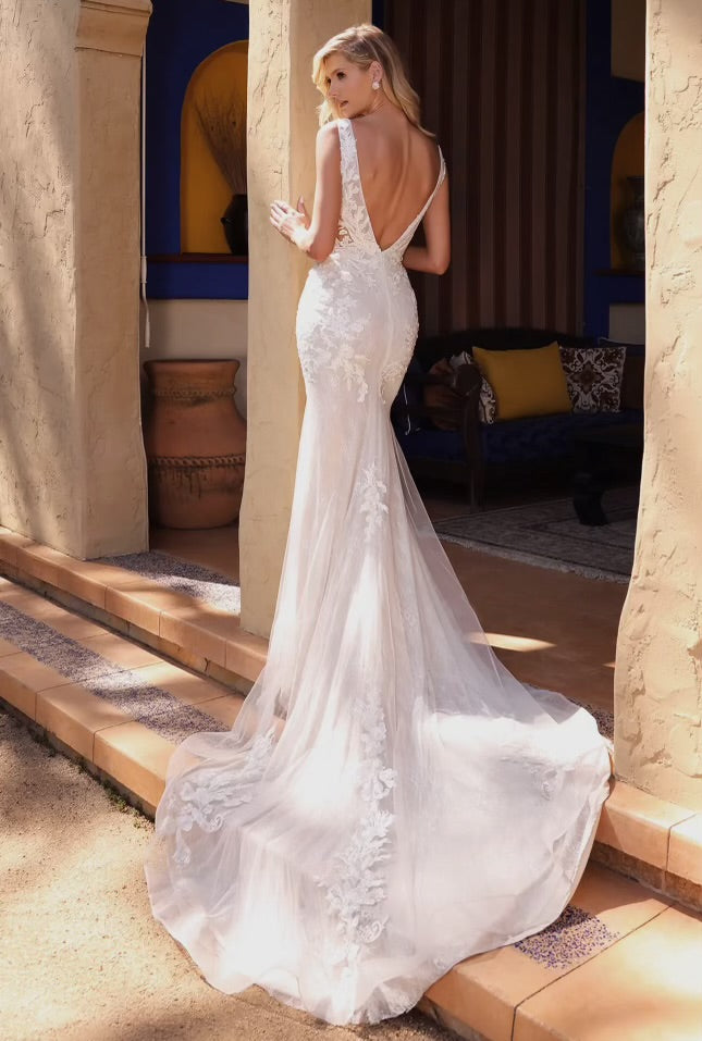 Fitted Mermaid Lace Bridal Dress