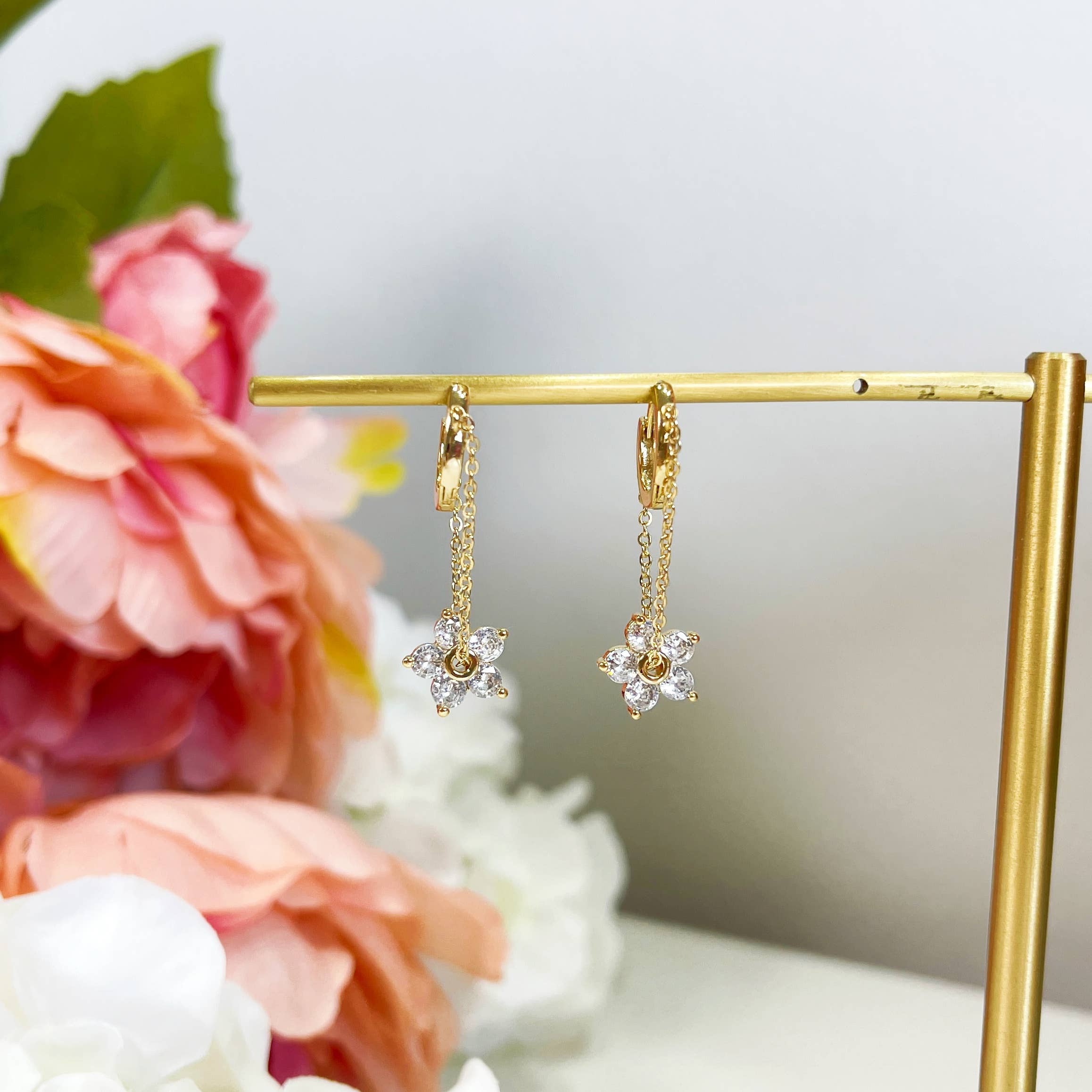 Gold flower dangle Earrings